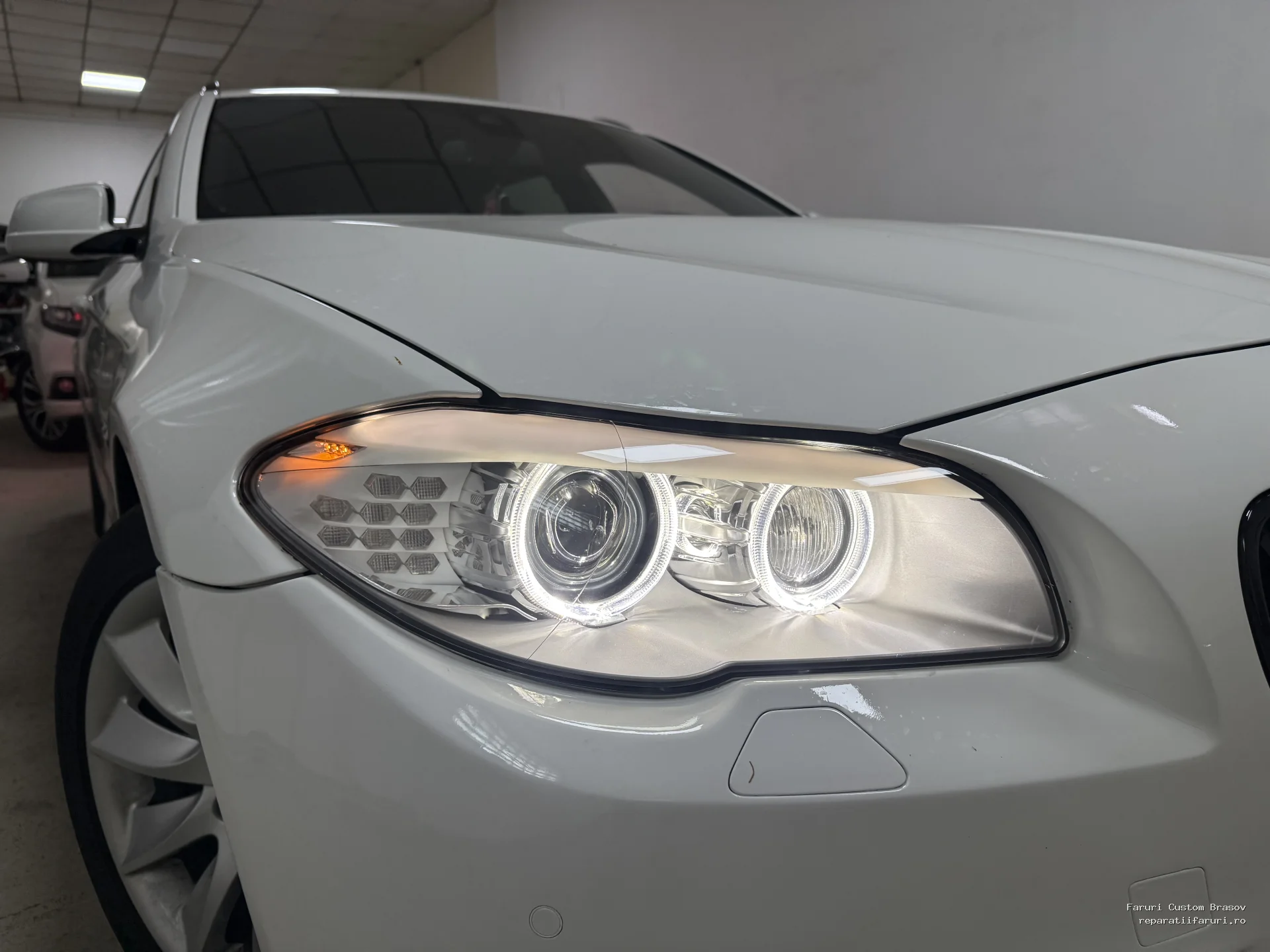 Conversie faruri de UK BMW F10 - Faruri Custom Brașov