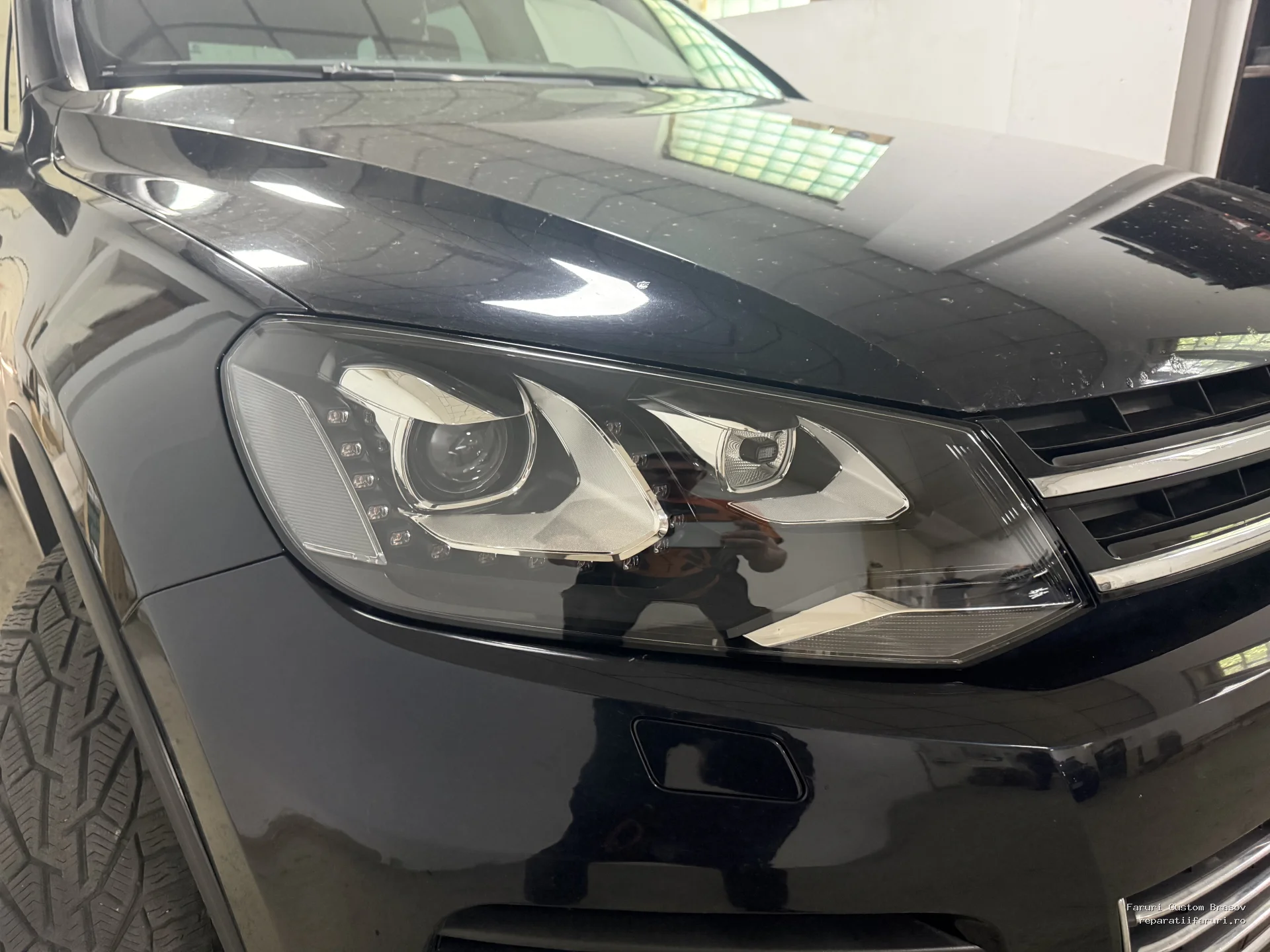 Inlocuire sticle far Volkswagen Touareg 2 - Faruri Custom Brașov