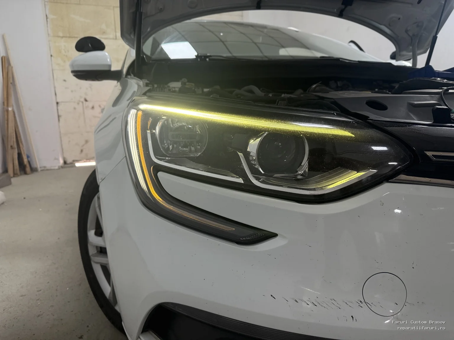 Lumini de zi inlocuite Renault Megane 4 - Faruri Custom Brașov