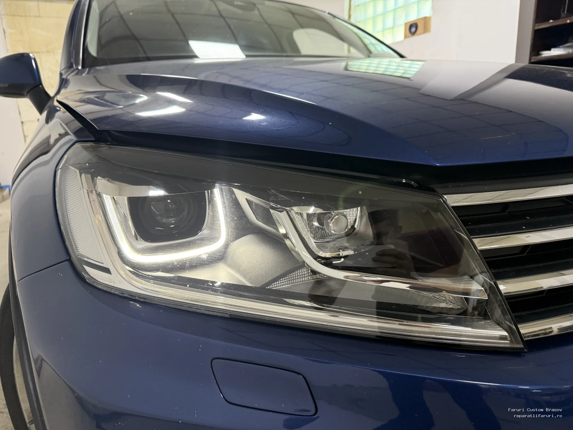 Reparatie lumina de zi Volkswagen Touareg 2 7P - Faruri Custom Brașov