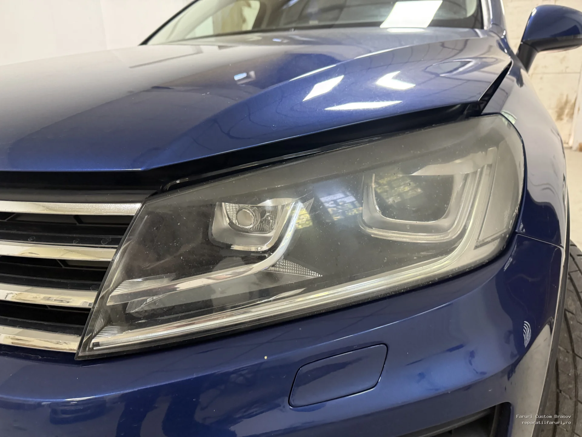 Reparatie lumina de zi Volkswagen Touareg 2 7P - Faruri Custom Brașov Reparatie lumina de zi Volkswagen Touareg 2 7P - Faruri Custom Brașov